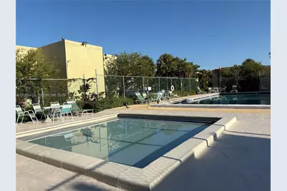 9331 SW 4th St #202B, Miami, FL 33174 - Photo 9