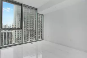 300 Biscayne Blvd Way, Miami, FL 33131 - Photo 11