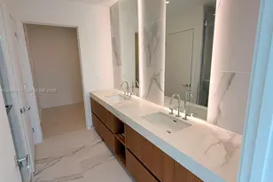 1400 Biscayne Blvd, Miami, FL 33132 - Photo 9