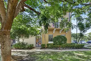 14601 SW 5th St, Pembroke Pines, FL 33027 - Photo 5