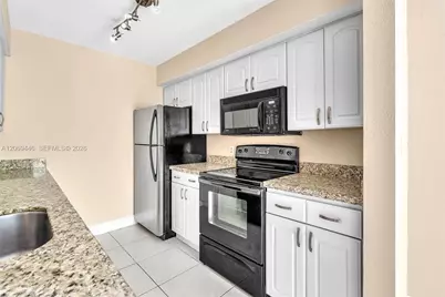 2667 NW 33rd St #2413, Oakland Park, FL 33309 - Photo 3
