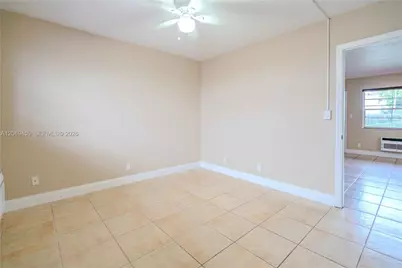 715 NE 6th St #3, Fort Lauderdale, FL 33304 - Photo 11