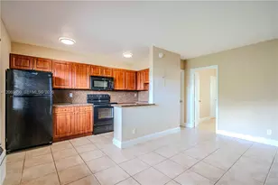 715 NE 6th St, Fort Lauderdale, FL 33304 - Photo 5
