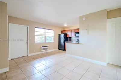 715 NE 6th St #3, Fort Lauderdale, FL 33304 - Photo 3