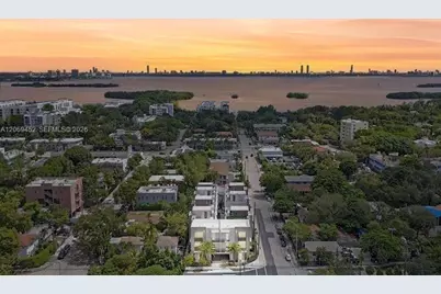 525 NE 61st St, Miami, FL 33137 - Photo 1