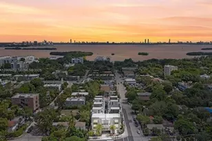525 NE 61st St, Miami, FL 33137 - Photo 1