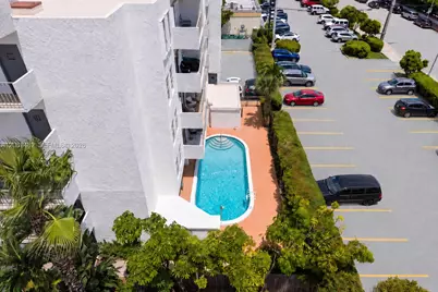 6545 Indian Creek Dr #408, Miami Beach, FL 33141 - Photo 13
