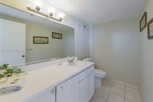 5601 Collins Ave, Miami Beach, FL 33140 - Photo 13