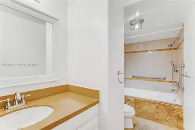 1000 Parkview Dr #614, Hallandale Beach, FL 33009 - Photo 17