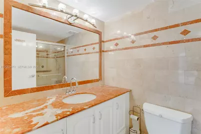 1000 Parkview Dr #614, Hallandale Beach, FL 33009 - Photo 13