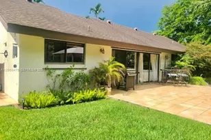 10220 SW 91st St, Miami, FL 33176 - Photo 31