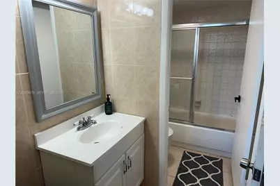 6039 Collins Ave #310, Miami Beach, FL 33140 - Photo 17