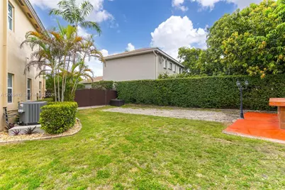 20922 SW 88th Pl, Cutler Bay, FL 33189 - Photo 21