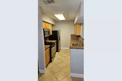 815 W Boynton Beach Blvd #4-205, Boynton Beach, FL 33426 - Photo 13