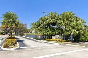 815 W Boynton Beach Blvd, Boynton Beach, FL 33426 - Photo 1