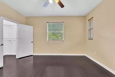 3102 NW 24th Way, Oakland Park, FL 33309 - Photo 17