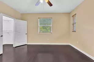 3102 NW 24th Way, Oakland Park, FL 33309 - Photo 17