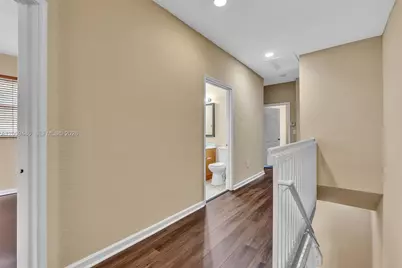 3102 NW 24th Way, Oakland Park, FL 33309 - Photo 13