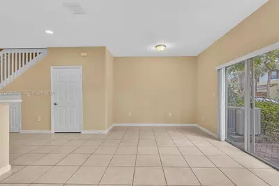 3102 NW 24th Way, Oakland Park, FL 33309 - Photo 7