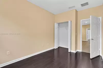 3102 NW 24th Way, Oakland Park, FL 33309 - Photo 19