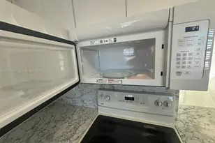 14170 SW 84th St, Miami, FL 33183 - Photo 13