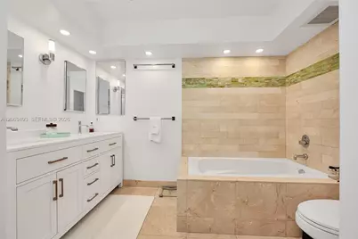11 Island Ave #906, Miami Beach, FL 33139 - Photo 27