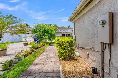 14211 SW 272nd Ln, Homestead, FL 33032 - Photo 41