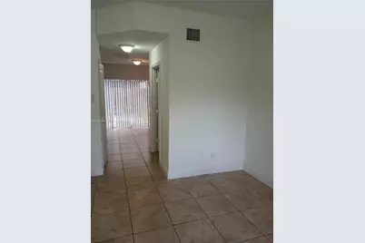7427 NW 181st Ter #7427, Hialeah, FL 33015 - Photo 11