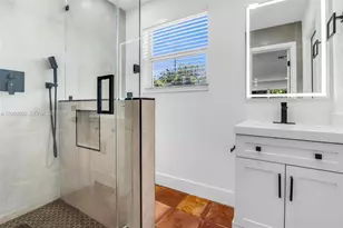 850 SW 12th Ct, Fort Lauderdale, FL 33315 - Photo 11