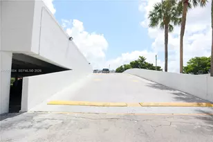 13951 Kendale Lakes Cir, Miami, FL 33183 - Photo 3