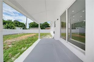 2200 NW 110th St, Miami, FL 33167 - Photo 17