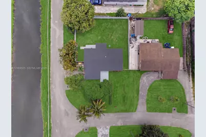 2200 NW 110th St, Miami, FL 33167 - Photo 3
