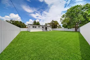 2200 NW 110th St, Miami, FL 33167 - Photo 19
