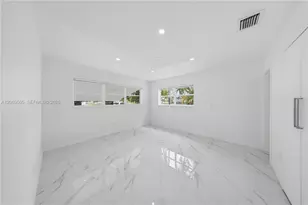 2200 NW 110th St, Miami, FL 33167 - Photo 19