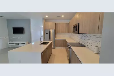 10219 NW 72nd Ter, Doral, FL 33178 - Photo 5