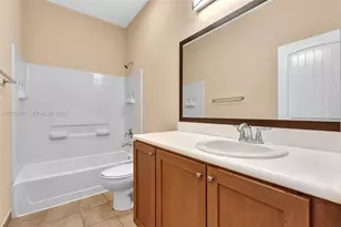 3530 NW 29th Ct, Lauderdale Lakes, FL 33311 - Photo 9