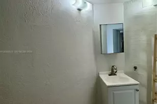 1398 NE 191st St, Miami, FL 33179 - Photo 15