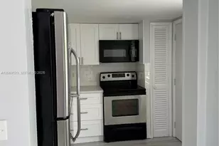 1398 NE 191st St, Miami, FL 33179 - Photo 3
