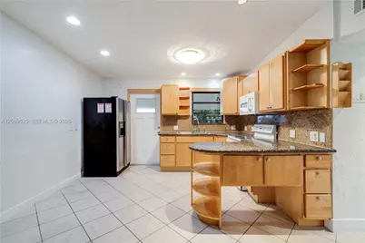 5677 Maypop Rd, West Palm Beach, FL 33415 - Photo 5