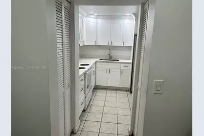 815 SW 30th St #J, Fort Lauderdale, FL 33315 - Photo 7