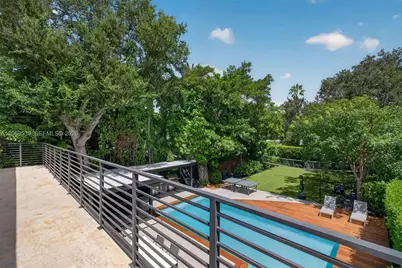 8670 Arboretum Ln, Miami, FL 33138 - Photo 31