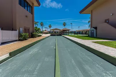 13455 SW 9th Ct #301J, Pembroke Pines, FL 33027 - Photo 41
