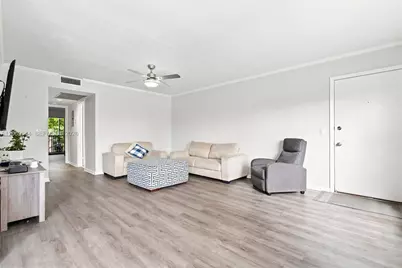 13455 SW 9th Ct #301J, Pembroke Pines, FL 33027 - Photo 5