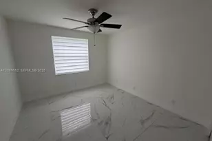 16286 Erie Pl, Davie, FL 33331 - Photo 17