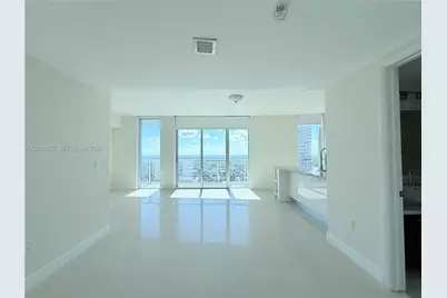 185 SW 7th St #4100, Miami, FL 33130 - Photo 9