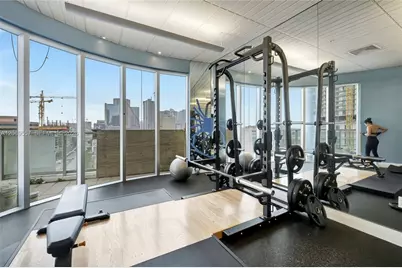 185 SW 7th St #4100, Miami, FL 33130 - Photo 17