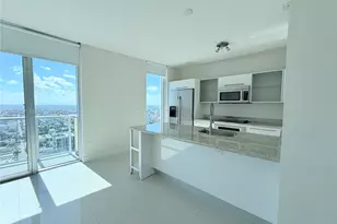 185 SW 7th St, Miami, FL 33130 - Photo 5
