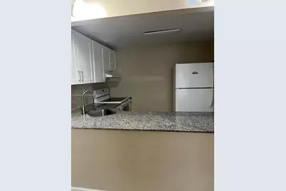 4550 NW 9th St #701E, Miami, FL 33126 - Photo 3