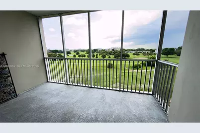 2950 N Palm Aire Dr #605, Pompano Beach, FL 33069 - Photo 9