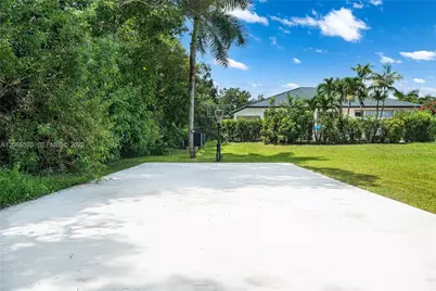10961 SW 31st, Davie, FL 33328 - Photo 41